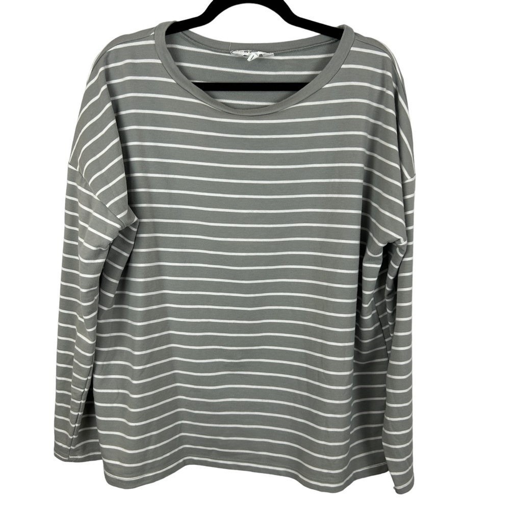 ✨3/$21 ✨ BB Dakota Gray White Striped Long Sleeve Top XL Oversized